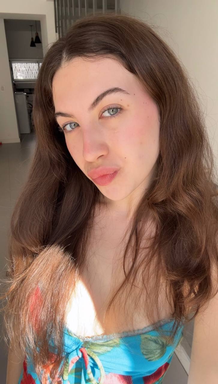 Nude girl Amber in Bhavnagar